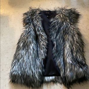 Fur vest